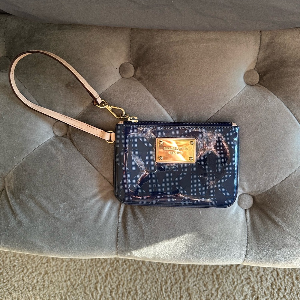 Michael Kors wristlet